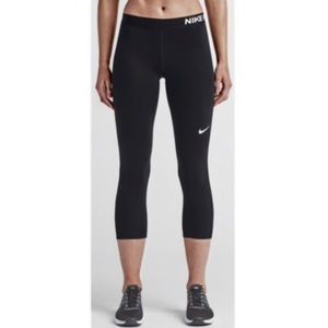 Nike Dri-Fit Black Capri